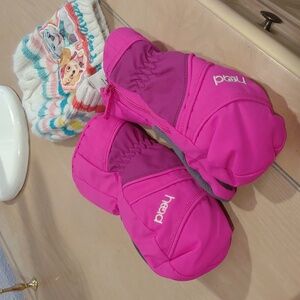 Size Small Girls Pink Mittens by HEAD with Paw Patrol hat 2t-5t